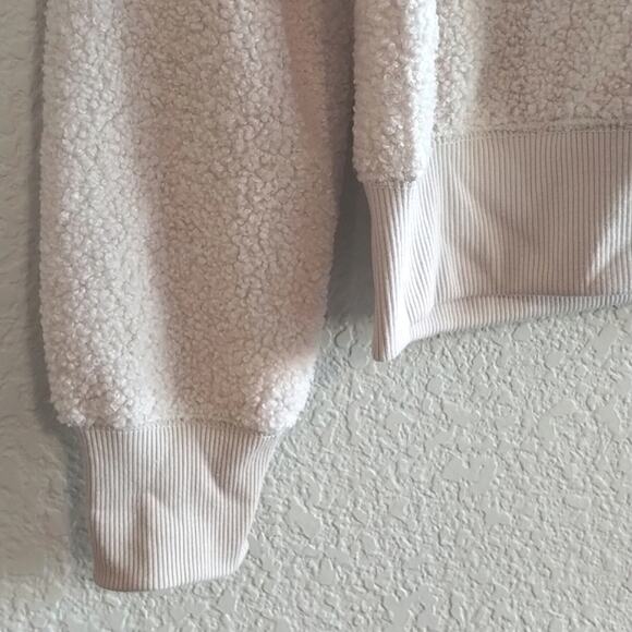 Topshop NWOT Cream Tan Teddy Fuzzy Fleece Cropped 3/4 Zip Pullover Size 2 - Picture 4 of 11